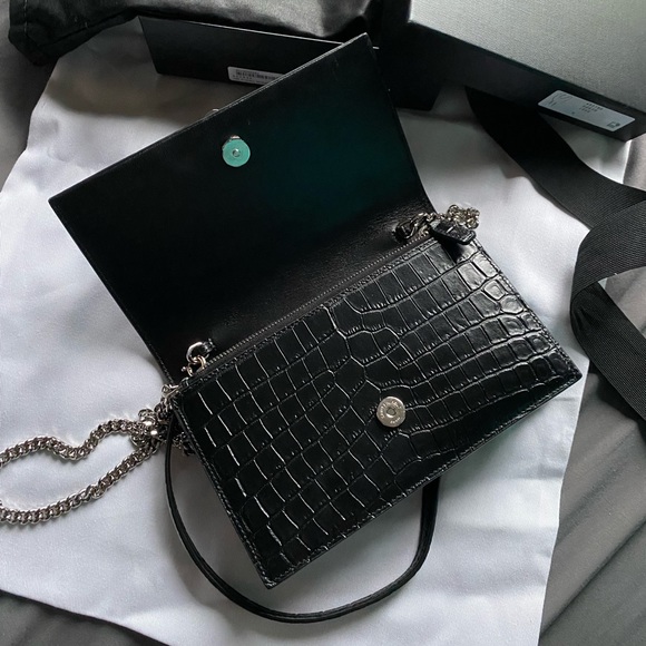 YSL Kate Chain Wallet With Tassel in Crocodile Embossed Leather - Picture 4 of 6